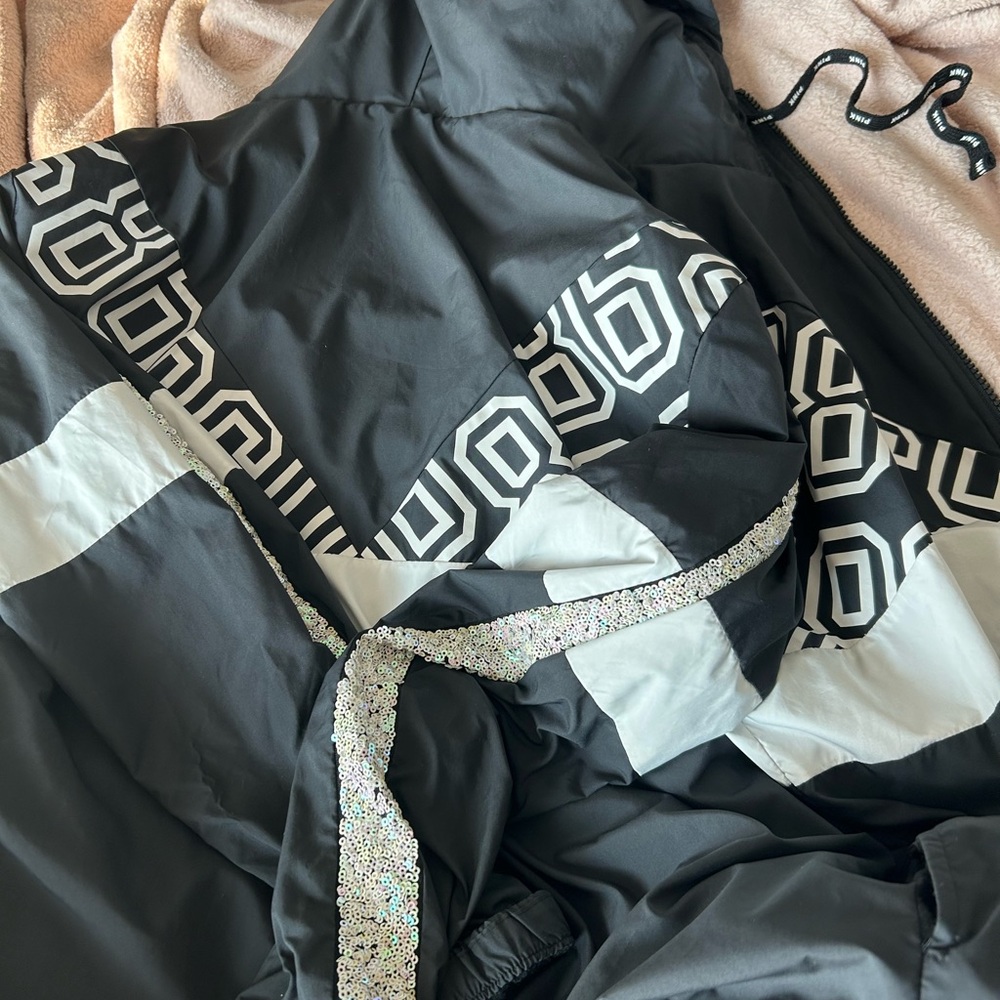 PINK Victorias Secret windbreaker - Picture 3 of 4